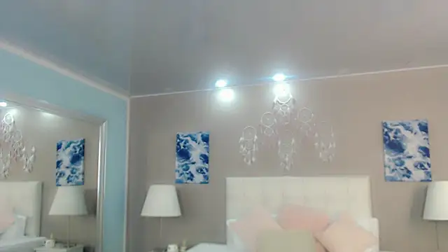 maddissonivanova online show from March 12, 2026, 6:58 pm