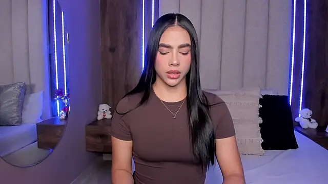 LucySalvatore  online show from March 13, 2026, 3:51 pm