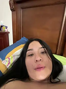 Snapshot of BELLAALEJA chatting on July 17, 2026, 3:13 am BELLAALEJA online show from July 17, 2026, 3:13 am