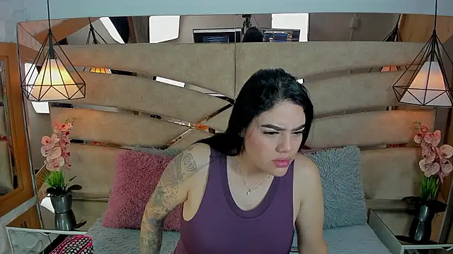 pamemiller1 online show from February 14, 2026, 11:07 am