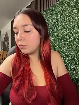 Snapshot of Karen18_boobs chatting on July 18, 2026, 4:16 am Karen18 boobs online show from July 18, 2026, 4:16 am