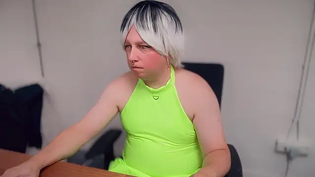 ElizaAndrea online show from September 24, 2025, 3:15 pm