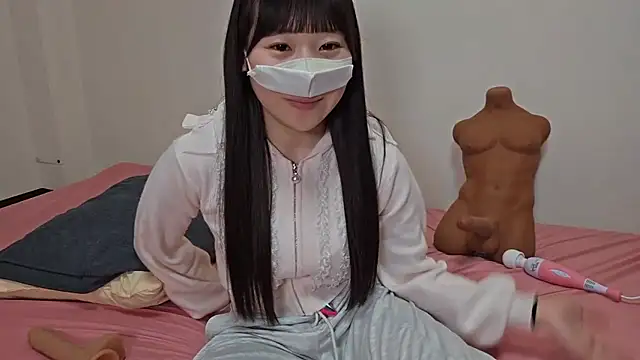 Hina-ooo online show from April 5, 2026, 2:36 pm