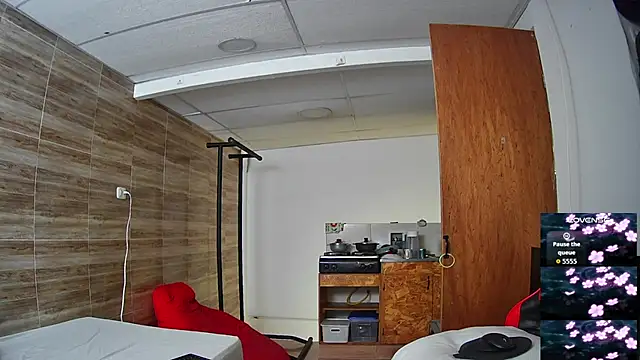 angelicious  online show from November 12, 2025, 7:13 pm