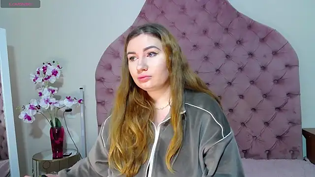 Snapshot of _Agata_ chatting on February 8, 2026, 8:18 am Agata online show from February 8, 2026, 8:18 am