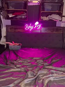 Shy Ivy online show from September 10, 2025, 9:37 pm