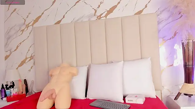 Meloddy Parkerr  online show from March 11, 2026, 3:56 am