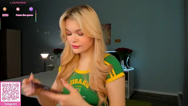 ShyEmma  online show from March 13, 2026, 1:12 am