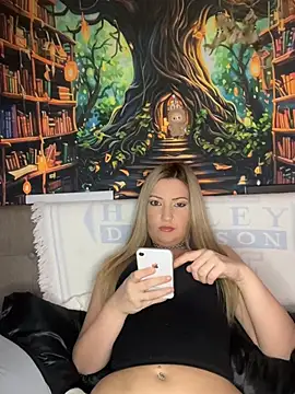 Snapshot of TheSexualIntellectual chatting on February 5, 2026, 6:07 am TheSexualIntellectual online show from February 5, 2026, 6:07 am