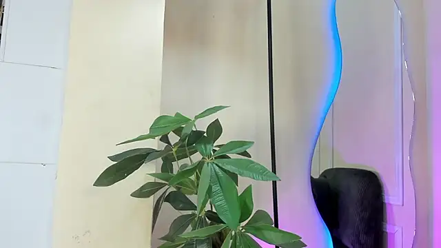 dulce fiore07 online show from December 21, 2025, 12:23 pm