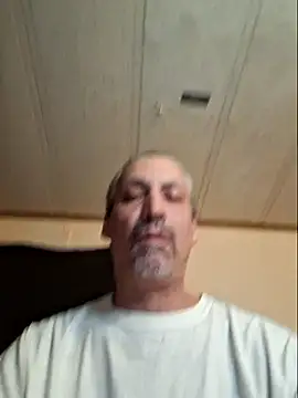 Shy Naughty Girl online show from February 14, 2026, 5:26 am