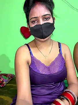SEXY-SIMI-BHABI online show from September 24, 2025, 8:06 am