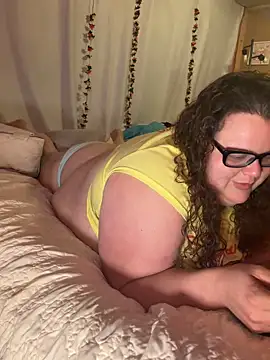 Snapshot of Fatpussybigass chatting on June 16, 2026, 3:09 am Fatpussybigass online show from June 16, 2026, 3:09 am