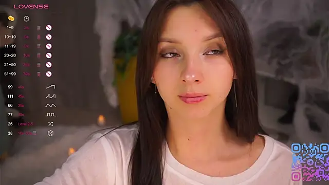 DaisyBlaze online show from November 4, 2025, 4:28 pm