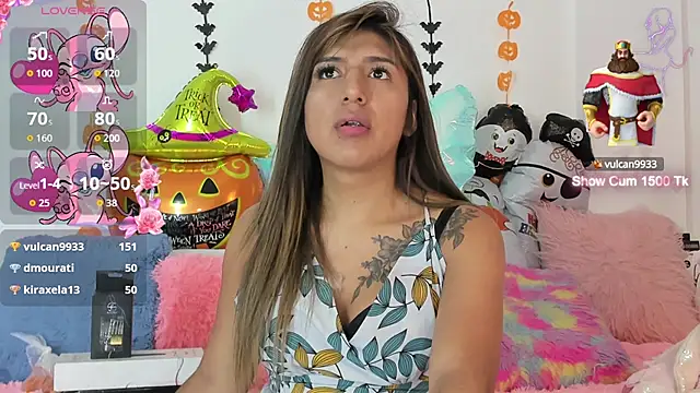 Snapshot of Ariana-Fernandez chatting on October 10, 2025, 1:10 pm Ariana-Fernandez online show from October 10, 2025, 1:10 pm