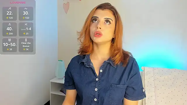 Snapshot of Katty__Rousse chatting on September 22, 2025, 9:17 pm Katty  Rousse online show from September 22, 2025, 9:17 pm