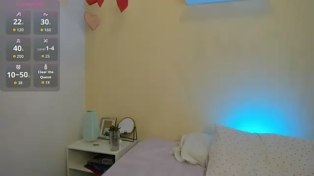 Snapshot of Katty__Rousse chatting on September 23, 2025, 8:12 pm Katty  Rousse online show from September 23, 2025, 8:12 pm