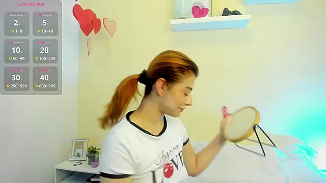 Snapshot of Katty__Rousse chatting on October 1, 2025, 5:30 pm Katty  Rousse online show from October 1, 2025, 5:30 pm