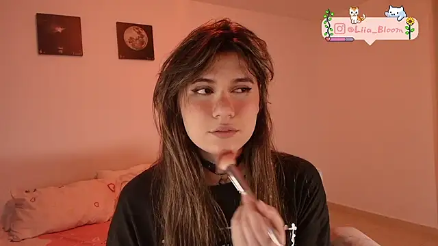 Snapshot of Liia-Bloom chatting on September 14, 2025, 3:16 am Liia-Bloom online show from September 14, 2025, 3:16 am