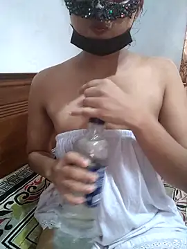 Snapshot of Sadu_Live chatting on October 9, 2025, 10:02 am Sadu Live online show from October 9, 2025, 10:02 am