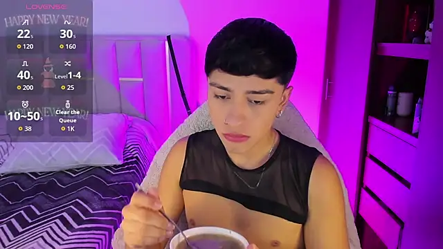 Matheewx m online show from March 5, 2026, 8:49 pm