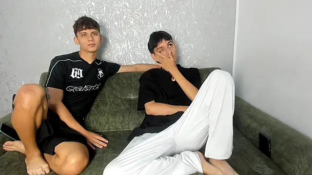 Snapshot of willy_sexxx18 chatting on July 16, 2026, 2:01 pm willy sexxx18 online show from July 16, 2026, 2:01 pm