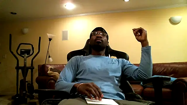 james421   online show from April 4, 2026, 4:11 am