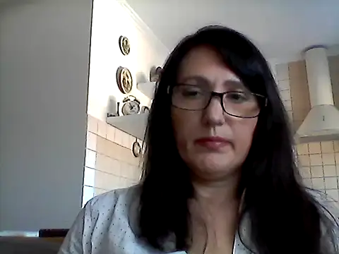 Elena48324 online show from April 7, 2026, 9:54 am