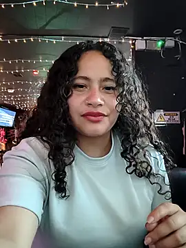 Yaya watson online show from November 18, 2025, 9:41 pm