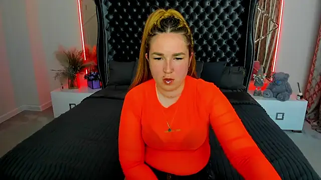 Sofii darling online show from April 16, 2026, 4:30 pm