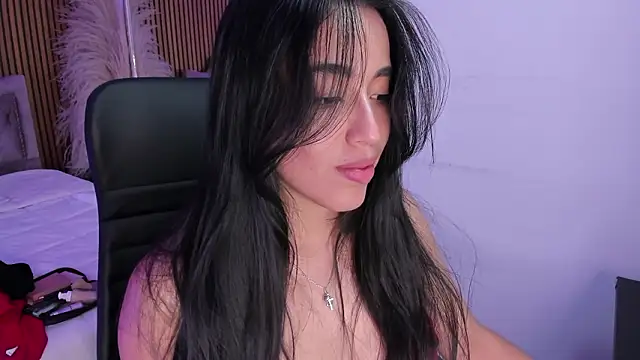 Starbutterflyy  online show from March 10, 2026, 5:12 am