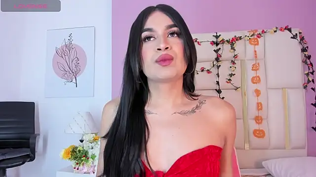 Snapshot of Silvana-Castro chatting on October 9, 2025, 11:19 am Silvana-Castro online show from October 9, 2025, 11:19 am