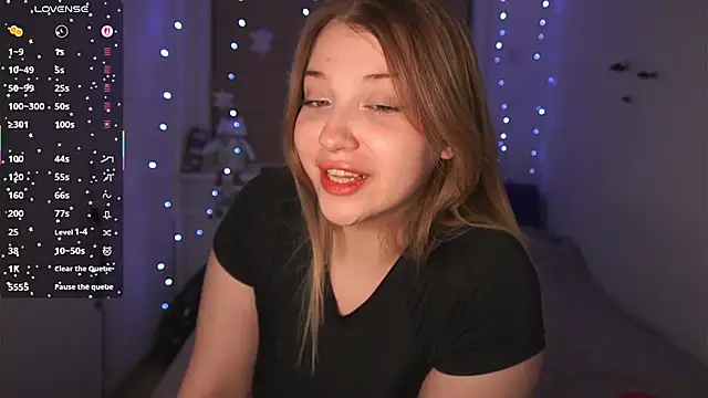 CuteSharloti online show from January 8, 2026, 5:15 pm