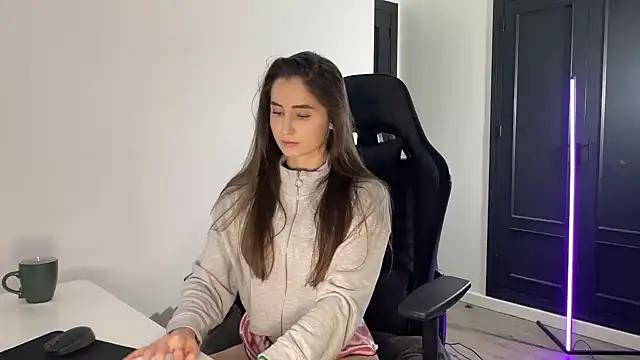 s meow online show from April 17, 2026, 10:02 pm