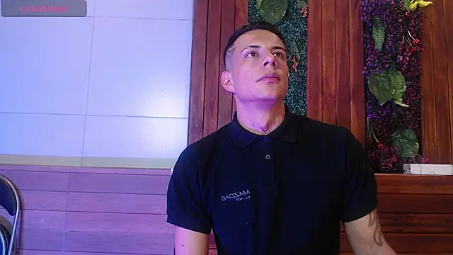 Dustin Sonne online show from October 25, 2025, 4:20 am