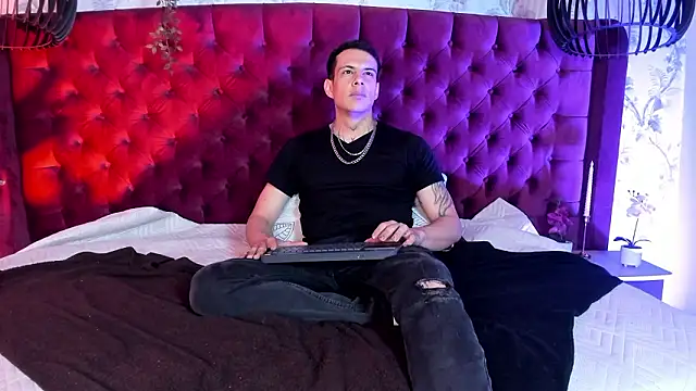 Dustin Sonne online show from February 10, 2026, 3:43 am