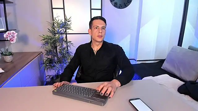 Dustin Sonne online show from April 13, 2026, 3:34 am