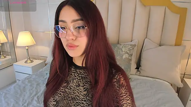 MaddieParker online show from November 30, 2025, 8:35 pm