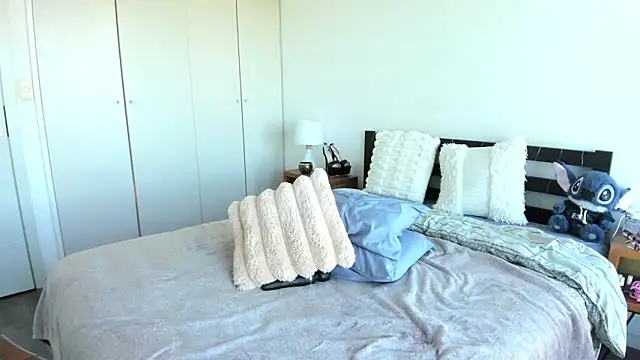 FantasticSonya online show from March 25, 2026, 3:40 pm