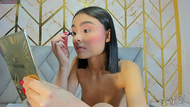 Snapshot of Cassidy_14 chatting on October 7, 2025, 7:44 pm Cassidy 14 online show from October 7, 2025, 7:44 pm