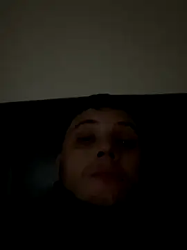 Snapshot of kisspussy1993 chatting on November 3, 2025, 5:09 am kisspussy1993 online show from November 3, 2025, 5:09 am