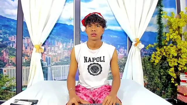 MilthonDelis online show from December 17, 2025, 2:50 am