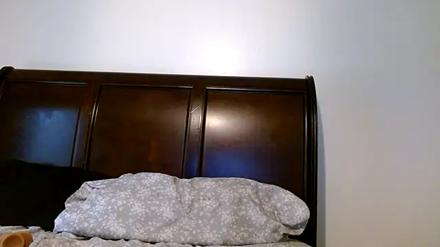 Snapshot of carlithefreak chatting on October 17, 2025, 9:17 pm carlithefreak online show from October 17, 2025, 9:17 pm