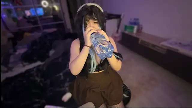 nikoli naw online show from November 25, 2025, 11:16 pm