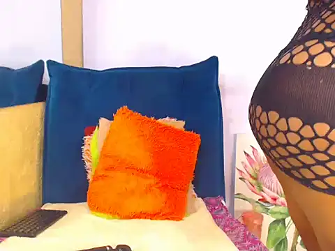 SexyScarlet101 online show from December 1, 2025, 6:57 pm