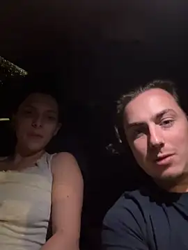 Snapshot of Airelle chatting on October 2, 2025, 10:06 pm Airelle online show from October 2, 2025, 10:06 pm