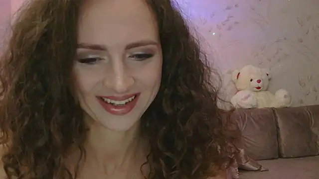 Amber Carrol online show from December 14, 2025, 5:07 pm