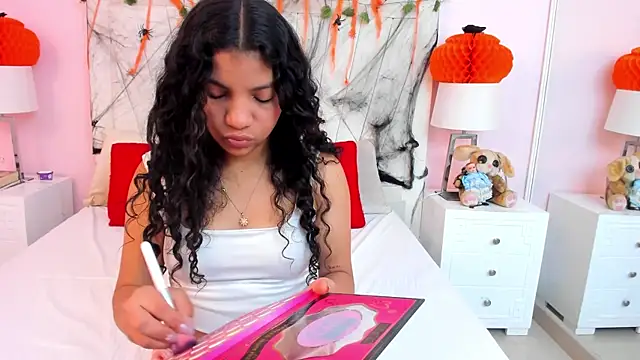 LittleeStar online show from October 4, 2025, 3:37 am