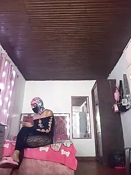 Snapshot of translatina777 chatting on February 13, 2026, 7:37 am translatina777 online show from February 13, 2026, 7:37 am