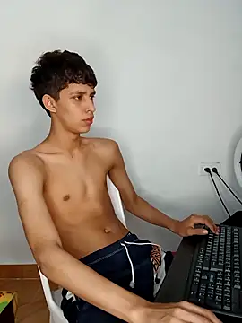 Allnei online show from November 8, 2025, 6:18 pm